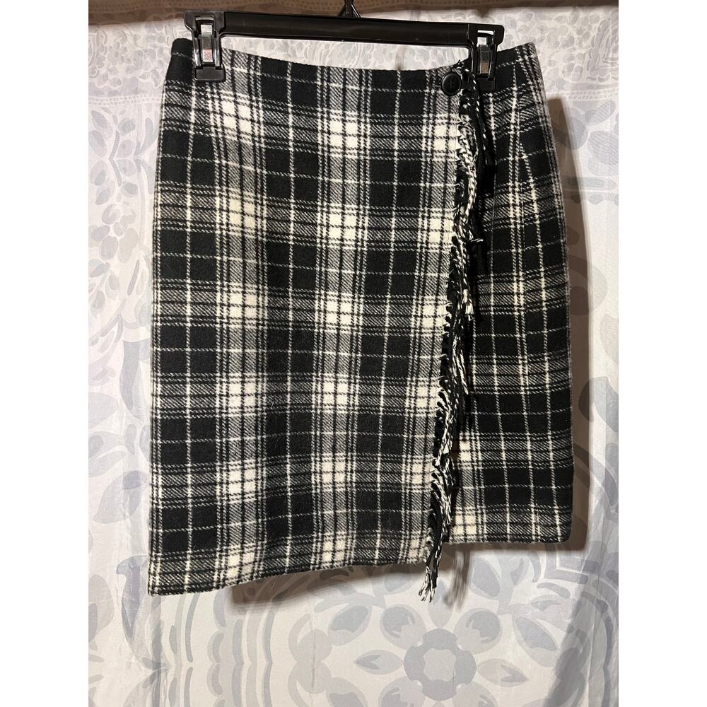 Cambridge Country Plaid Wrap Skirt Fringe Button & Snap‎ Closure Women's Size 6P